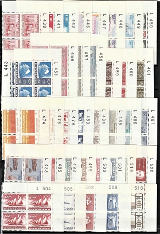 FRIMÆRKER DANMARK | 1980-84 - AFA 696 mv. - Billedmærker - Lot med 72 stk. 4-blokke med marginalnummre - Postfrisk